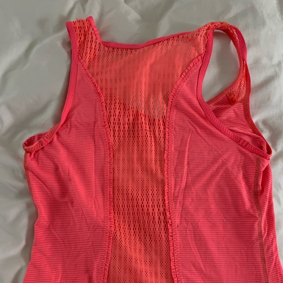 Lululemon tank without built in bra - Picture 3 of 5